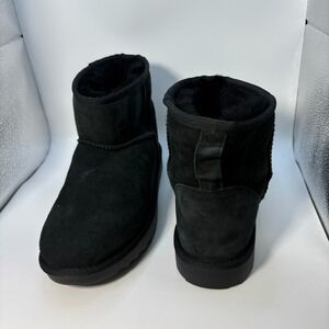 Kirkland Signature Shearling Boots Women 8 Black NEW